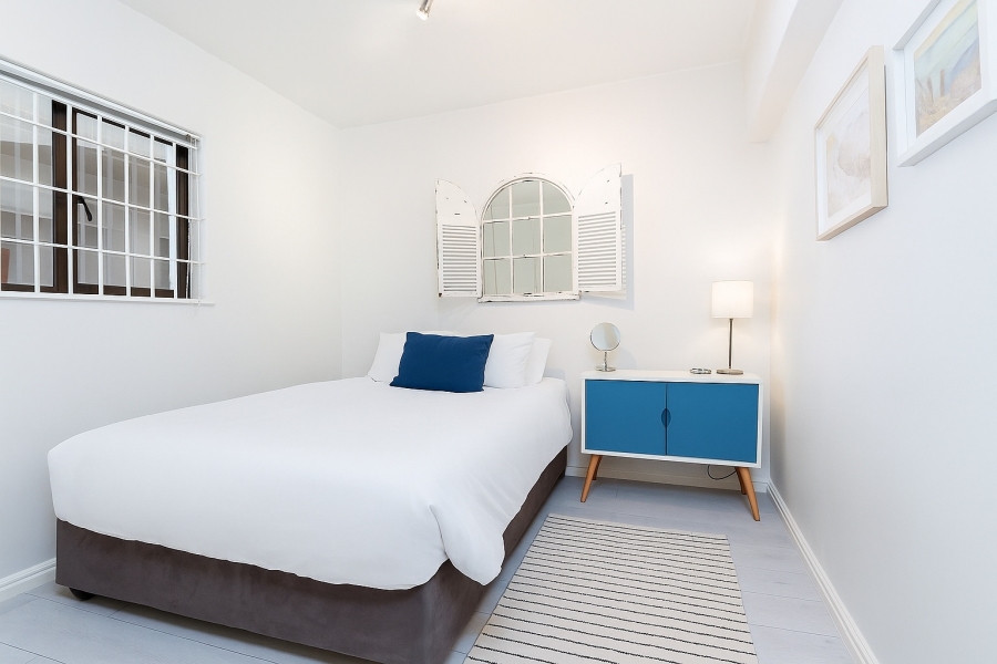 To Let 2 Bedroom Property for Rent in Three Anchor Bay Western Cape